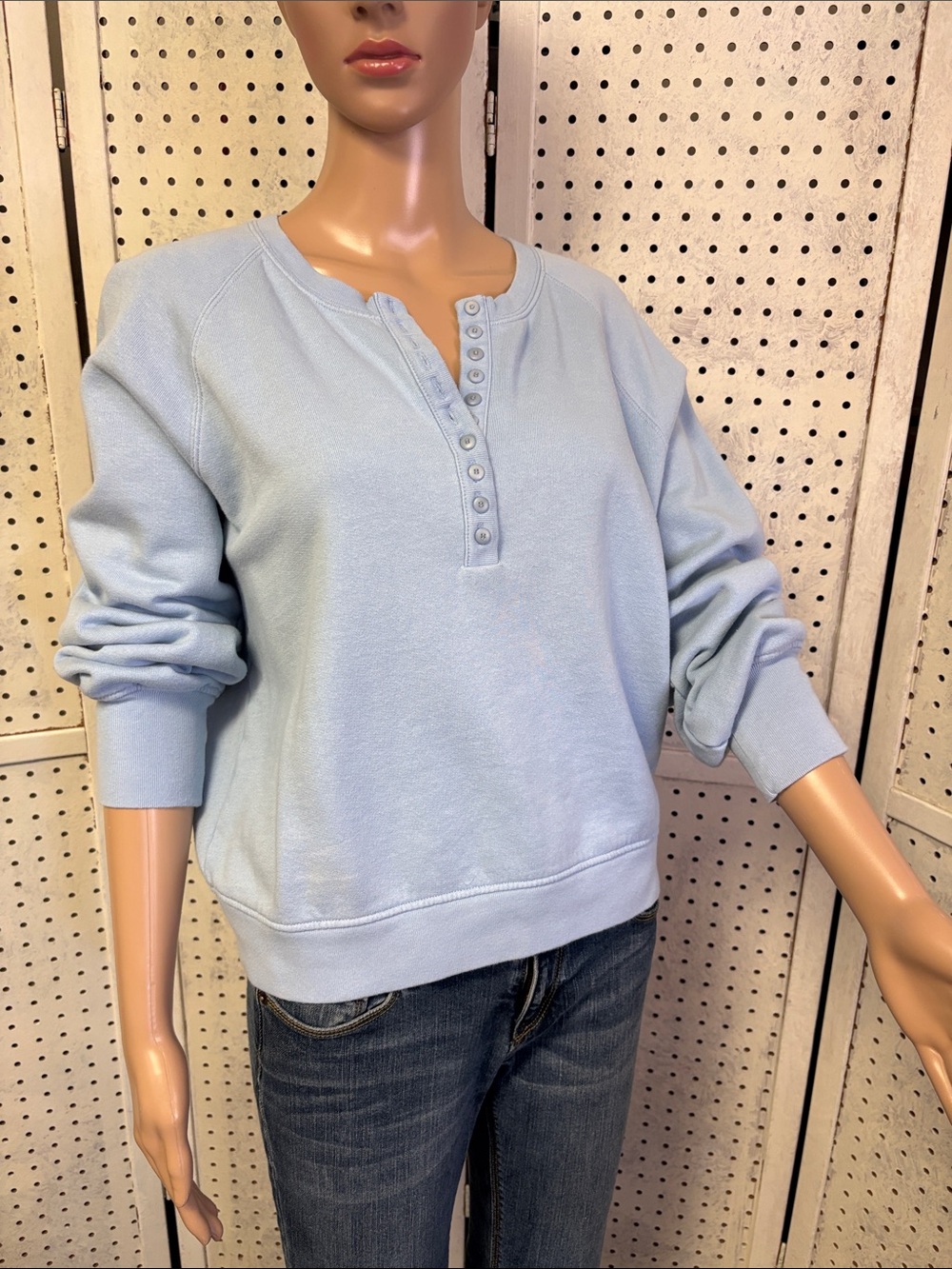Sezane - Picture 3 of 7